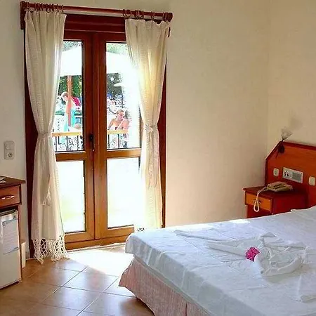 Hotel Asena Village 3*